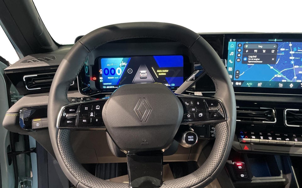 Renault 4 E-Tech 52 Iconic 5d