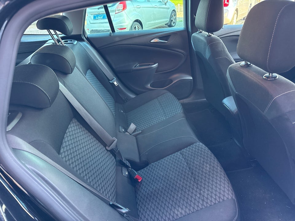 Opel Astra 1,4 T 125 Enjoy Sports Tourer 5d