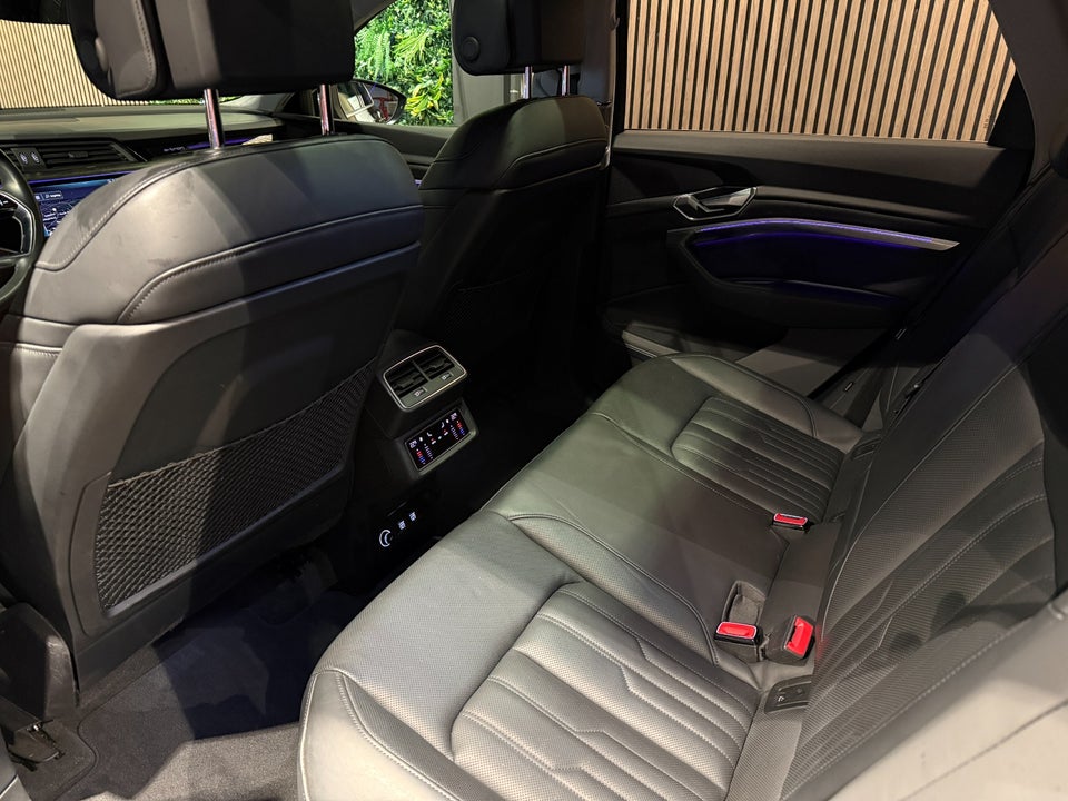 Audi e-tron 55 Advanced quattro 5d