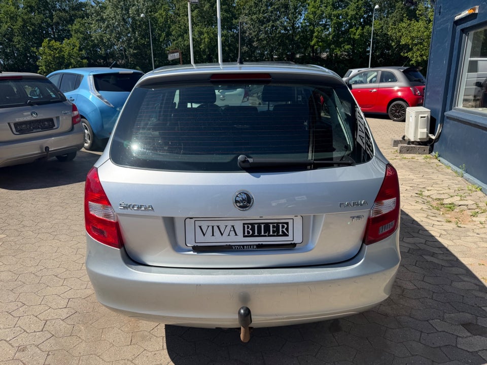 Skoda Fabia 1,2 12V Elegance Combi 5d
