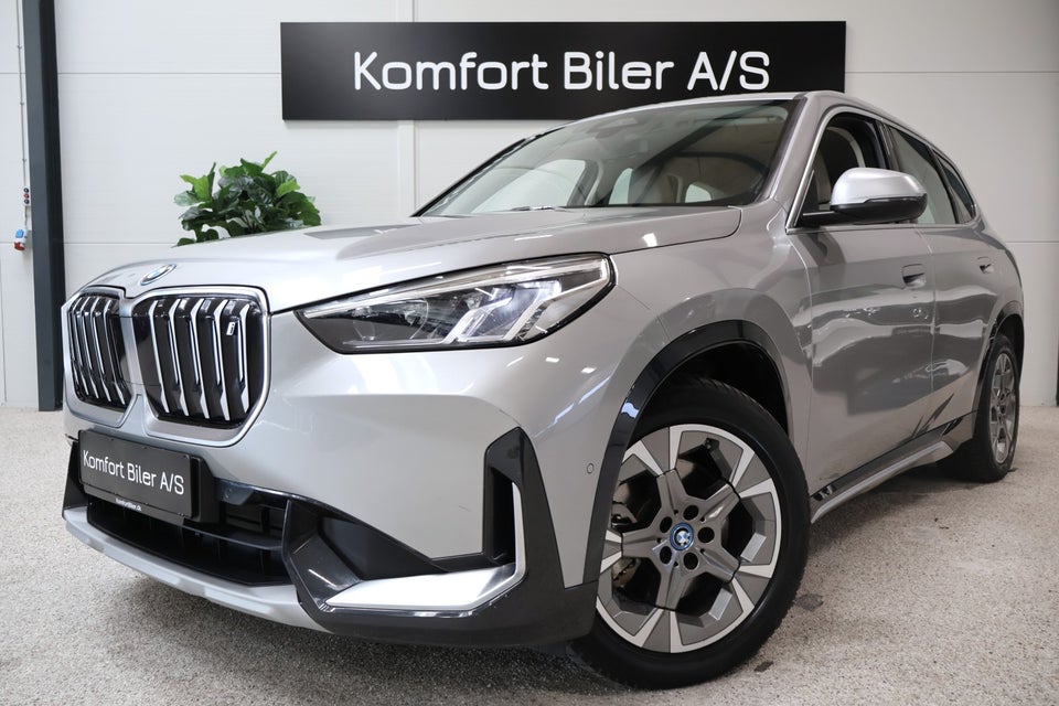 BMW iX1 xDrive30 X-Line 5d