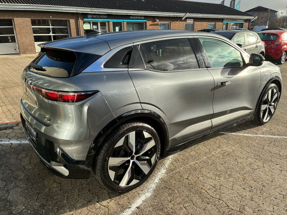 Renault Megane E-Tech 60 Techno+ 5d