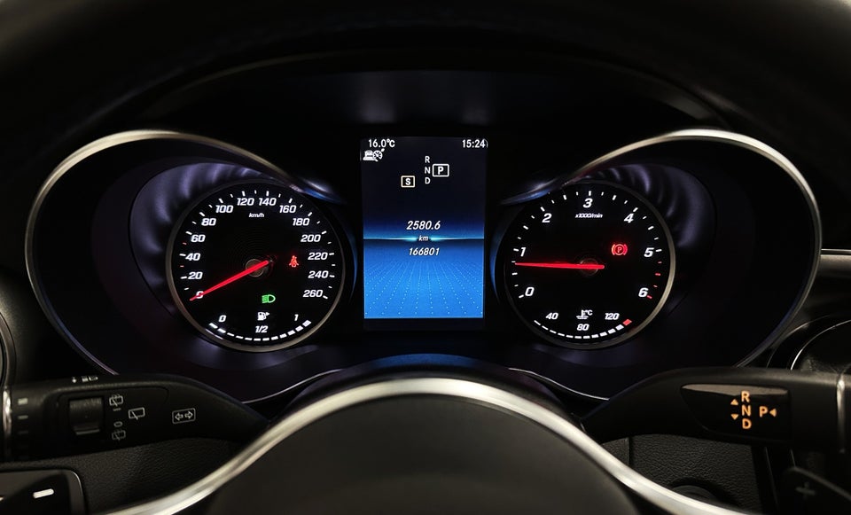 Mercedes C220 d 2,0 Avantgarde stc. aut. 5d