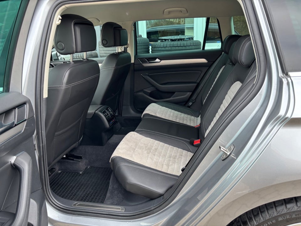 VW Passat 1,4 TSi 150 R-line Variant DSG BMT 5d