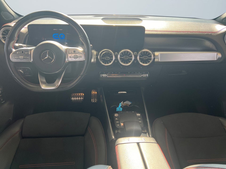 Mercedes EQB250 AMG Line 5d