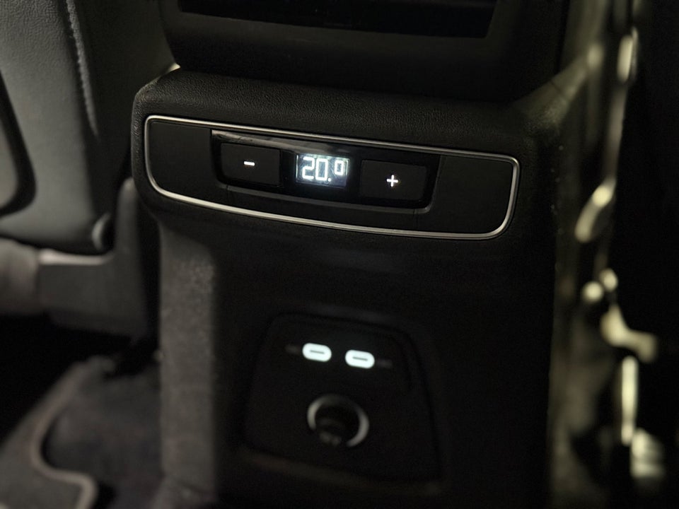 Audi Q4 e-tron 40 S-line 5d