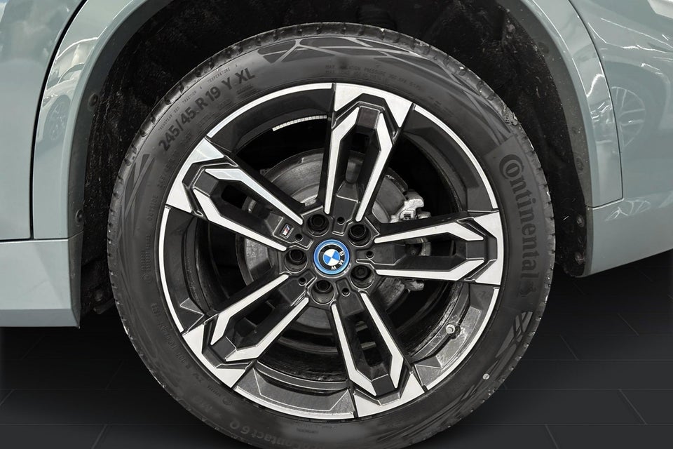 BMW iX1 xDrive30 M-Sport 5d