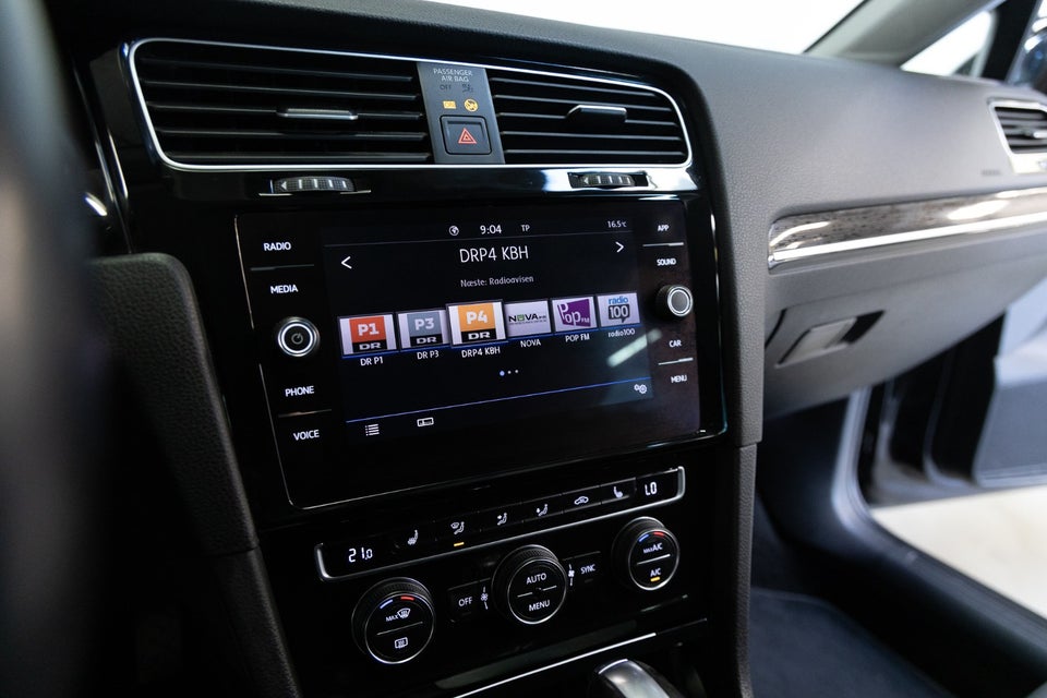 VW Golf VII 1,5 TSi 150 Highline Variant 5d