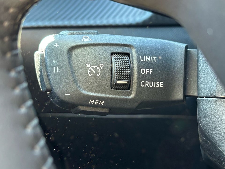 Peugeot 208 1,2 PureTech 100 Allure+ 5d