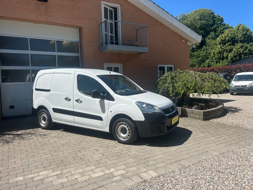 Peugeot Partner 1,6 BlueHDi 100 L1 Premium Van 5d