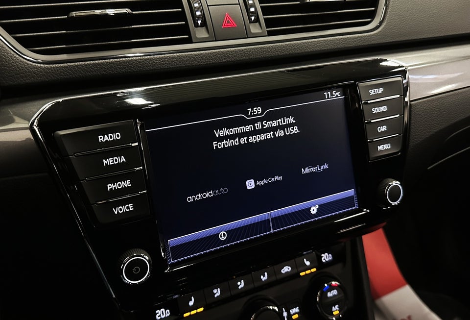 Skoda Superb 1,4 TSi 125 Active Combi 5d