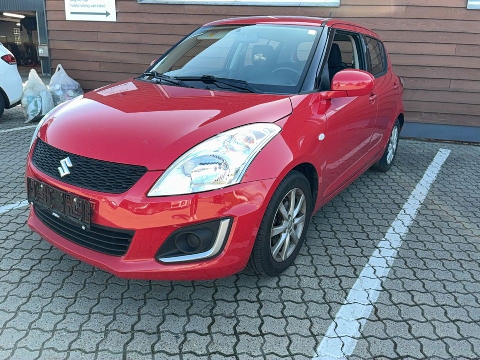 Suzuki Swift 1,2 Dualjet Comfort 5d 2014 til salg hos Drive Select