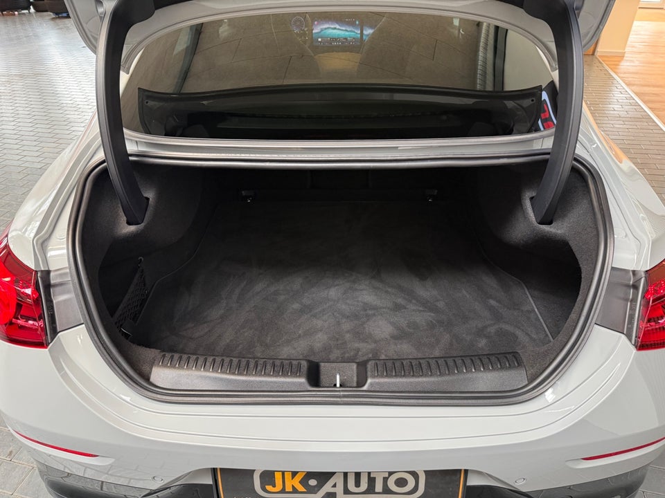 Mercedes CLA250+ electric AMG Line 4d