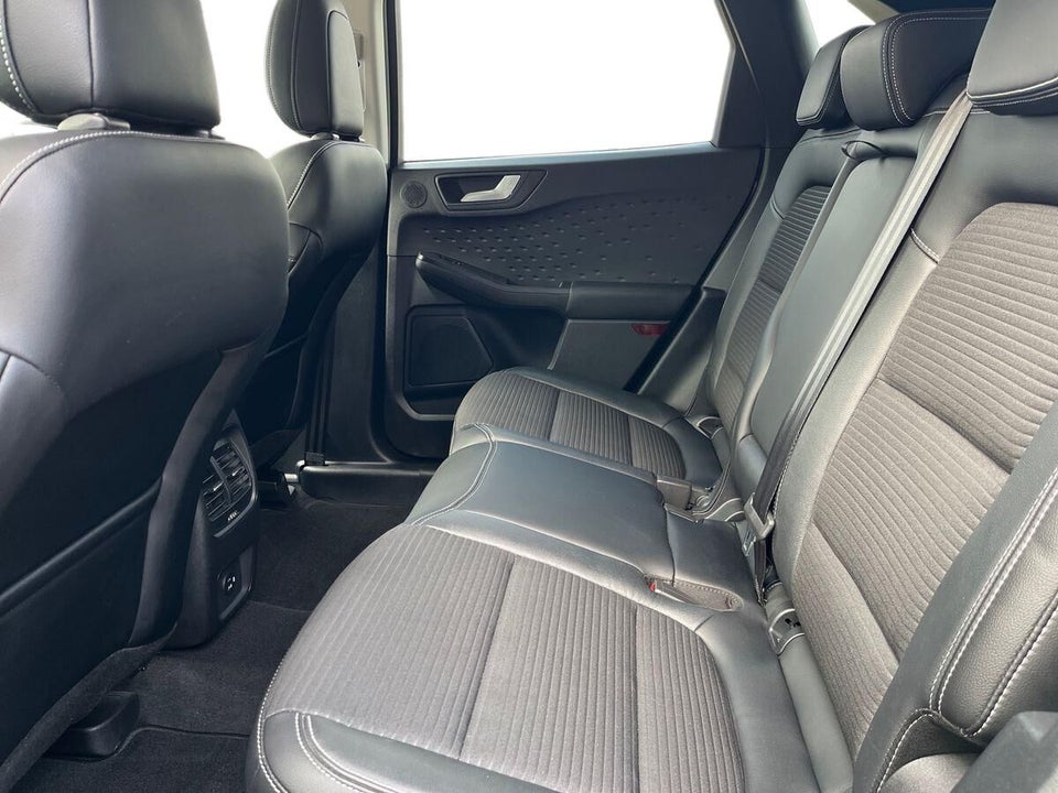 Ford Kuga 2,5 PHEV Titanium X CVT 5d