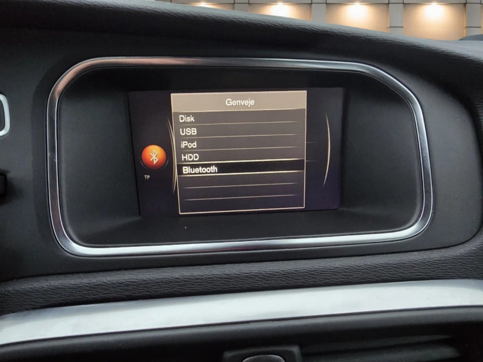 Volvo V40 2,0 D2 120 Momentum 5d