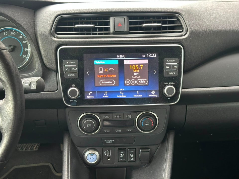 Nissan Leaf 40 Acenta 5d