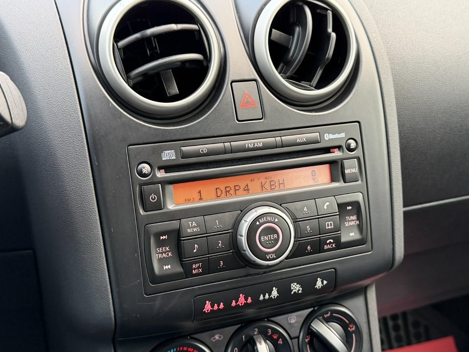 Nissan Qashqai 1,6 Acenta 5d