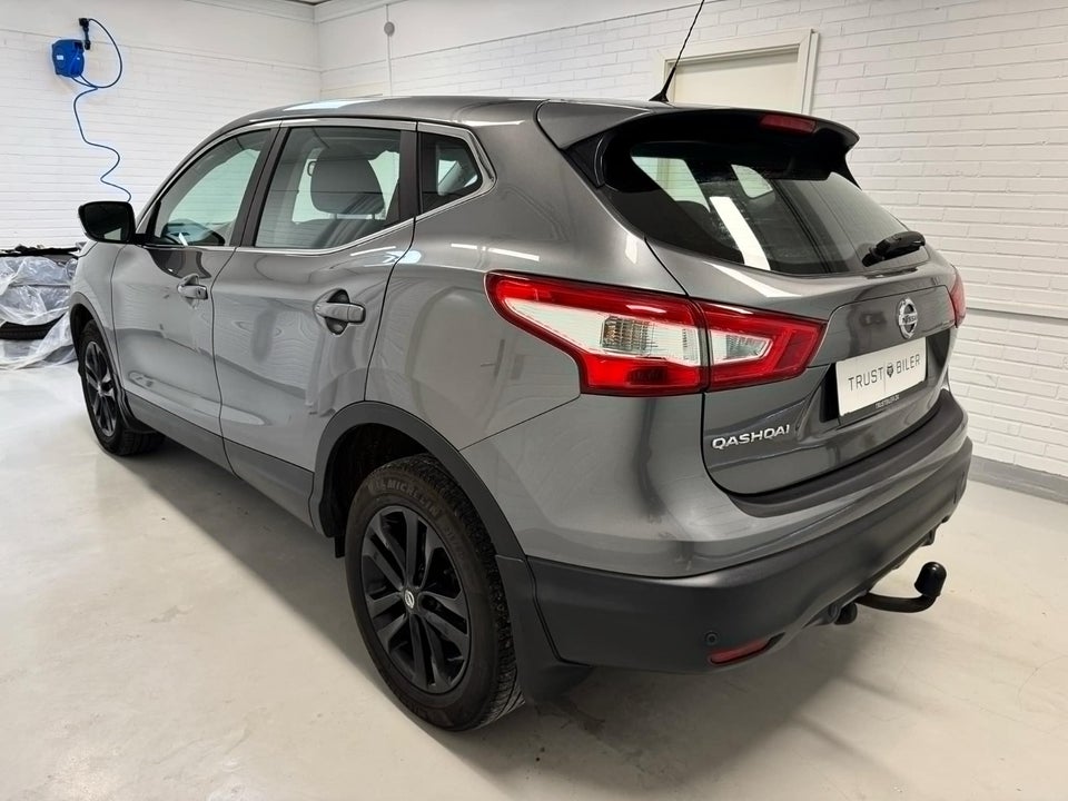 Nissan Qashqai 1,2 Dig-T 115 N-Connecta X-tr. 5d
