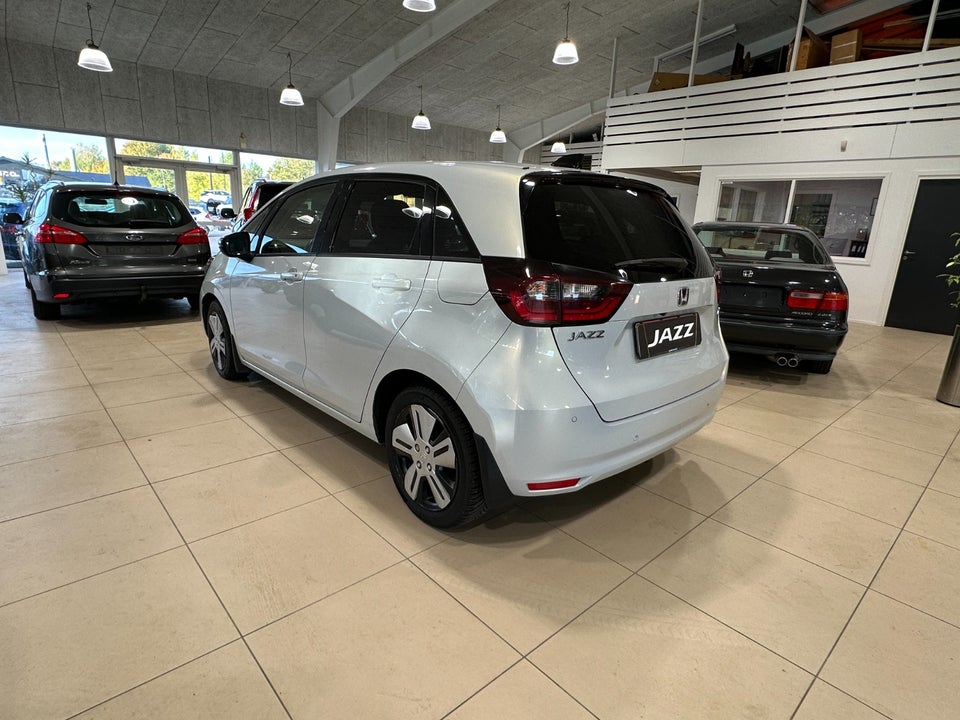 Honda Jazz 1,5 i-MMD Executive eCVT 5d