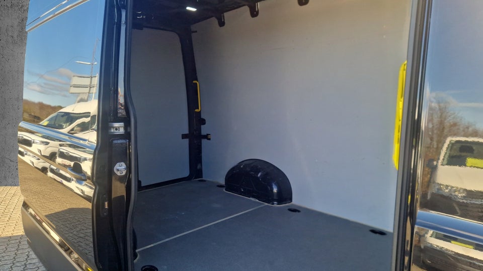 MAN TGE 2,0 3.180 Kassevogn L3H2 aut. FWD