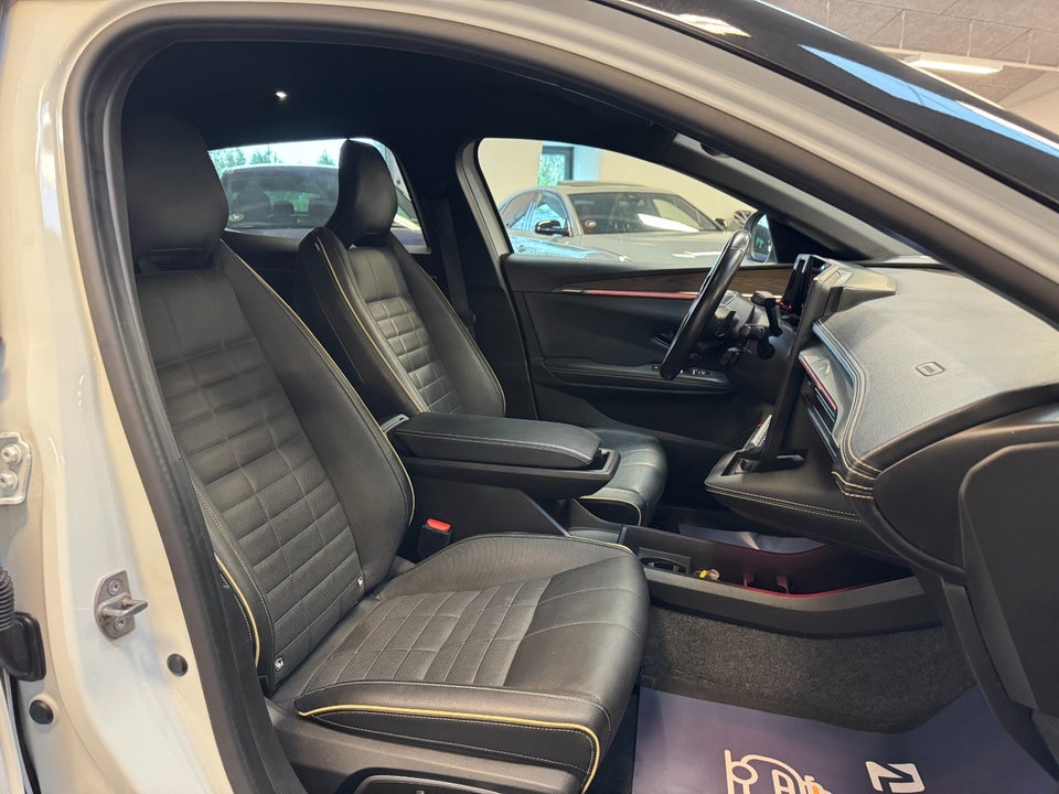 Renault Megane E-Tech 60 Iconic 5d