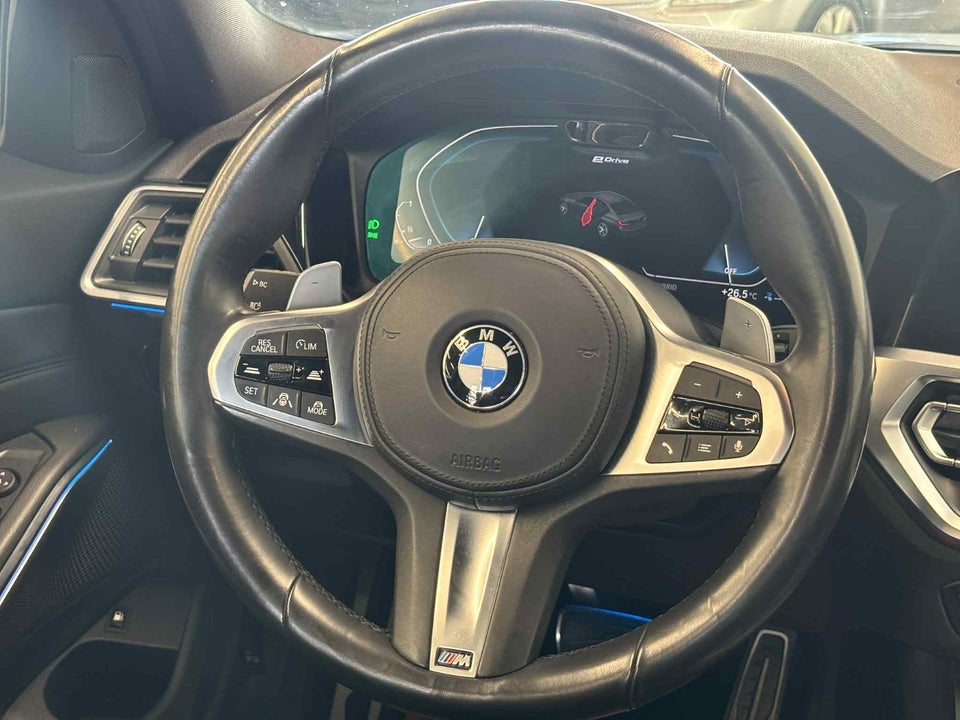 BMW 330e 2,0 M-Sport aut. 4d