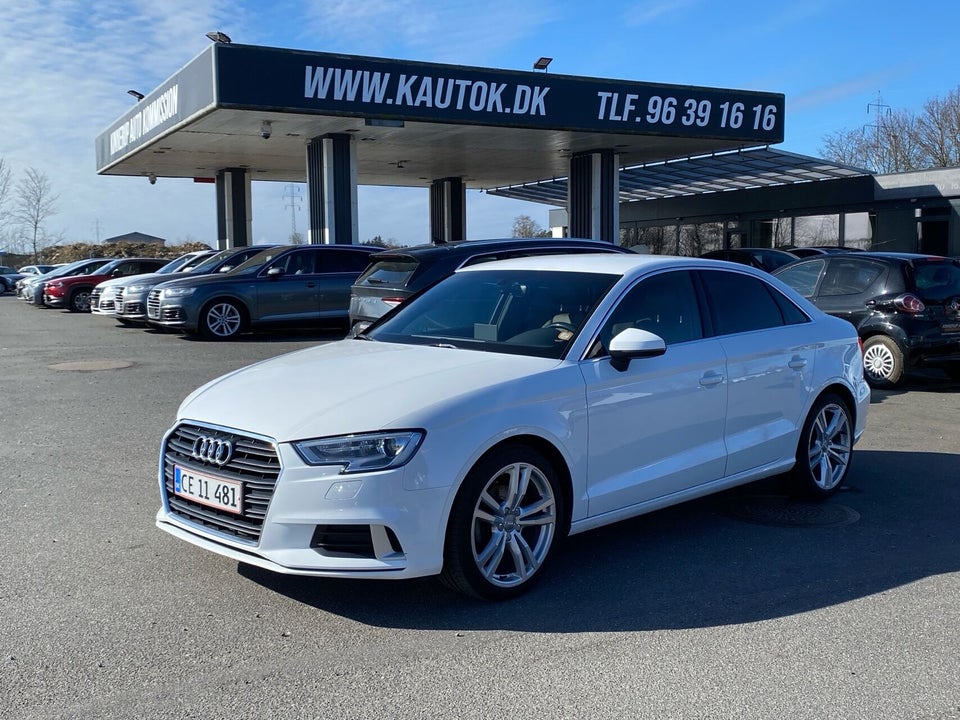 Audi A3 30 TFSi Sport S-tr. 4d