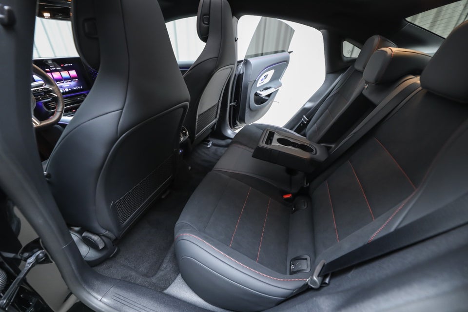 Mercedes CLA250+ EQ AMG Advance Plus 4d