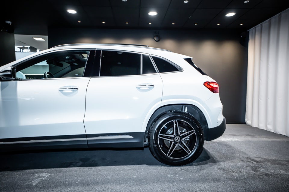 Mercedes EQA250+ AMG Premium 5d
