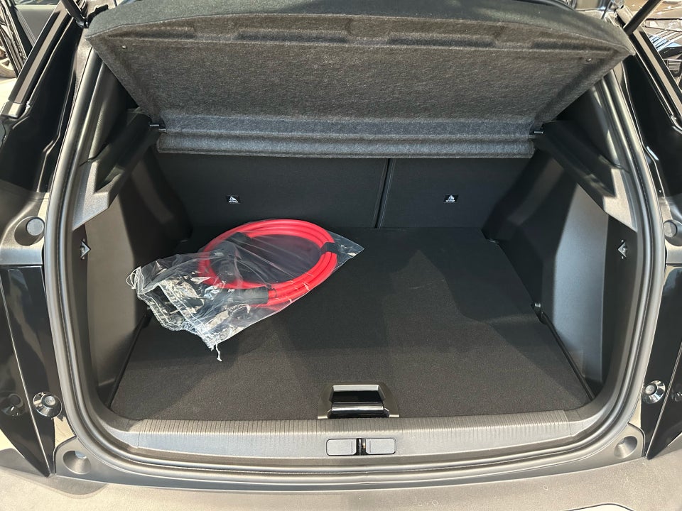 Peugeot e-2008 54 GT 5d