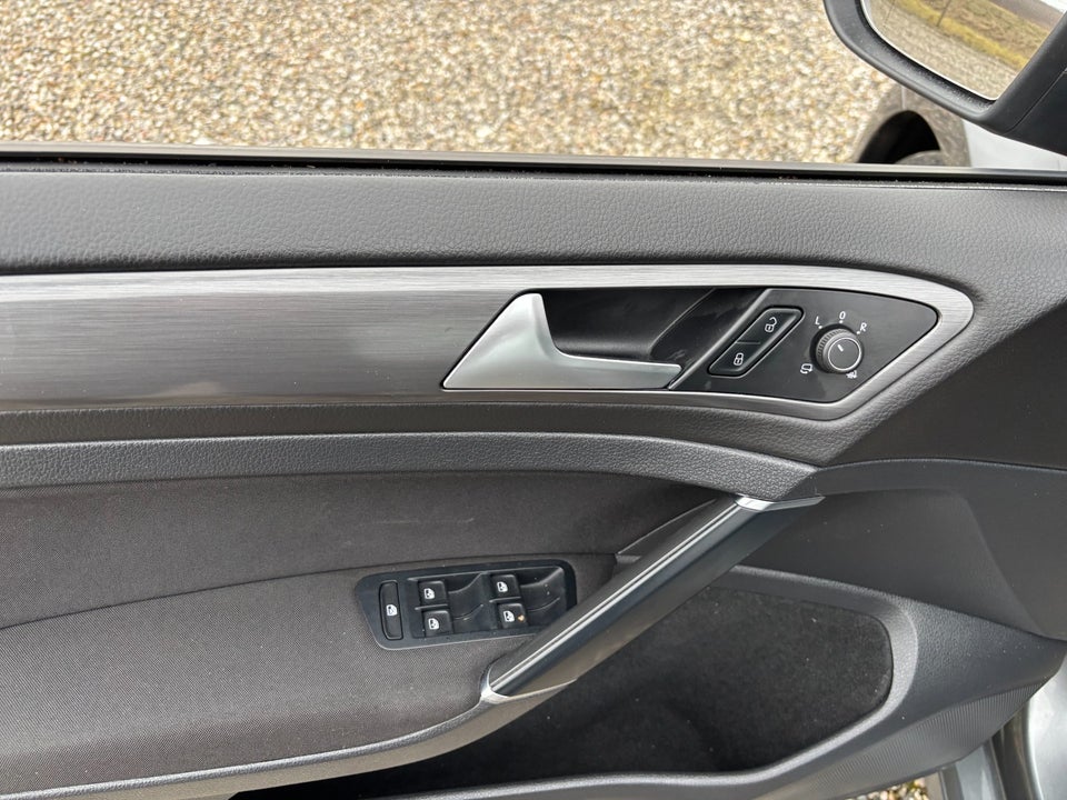 VW Golf VII 1,5 TSi 130 Comfortline DSG 5d