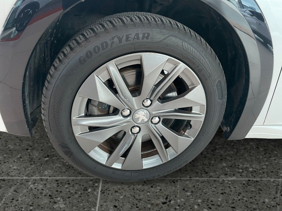 Peugeot e-208 50 Active Pack 5d