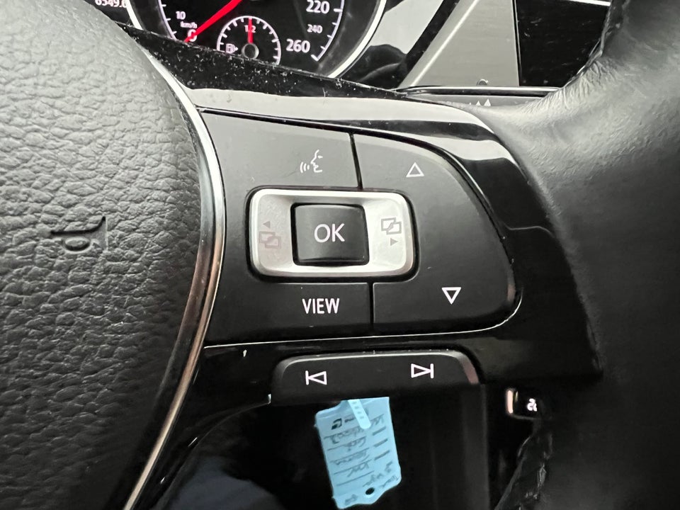 VW Touran 2,0 TDi 115 Comfortline DSG 7prs 5d