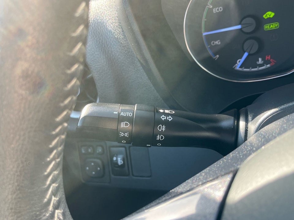 Toyota Yaris 1,5 Hybrid H3 Y20 e-CVT 5d