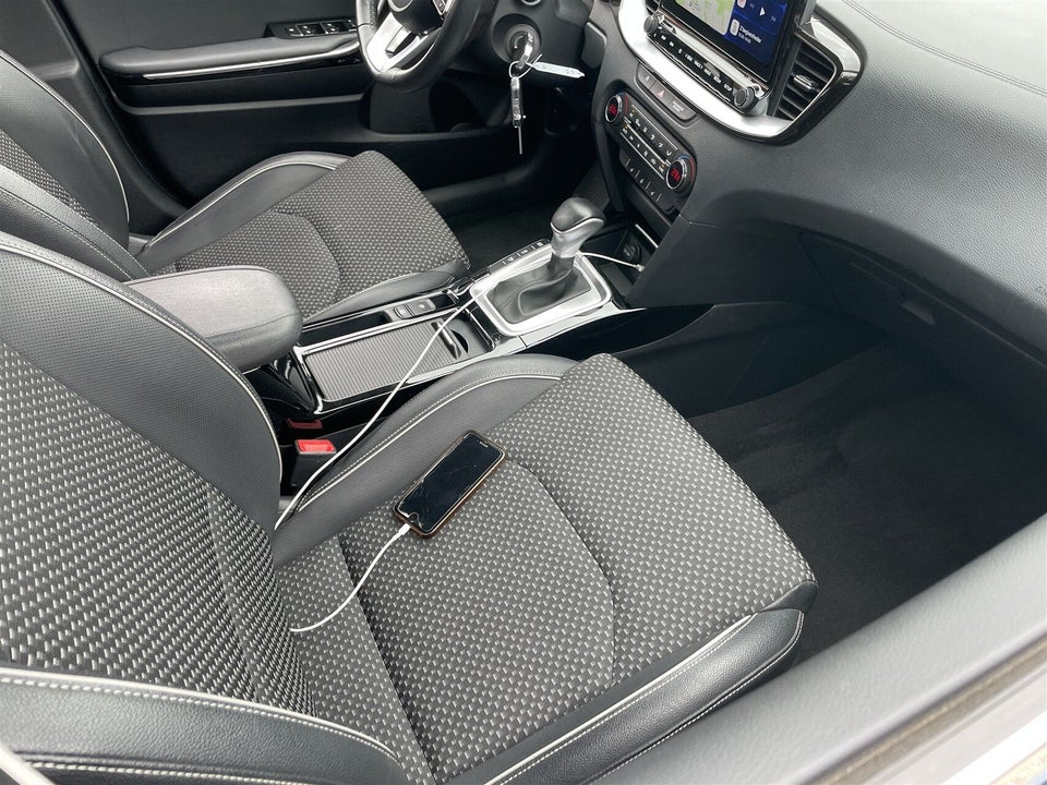 Kia Ceed 1,0 T-GDi mHEV Comfort Upgrade SW DCT 5d