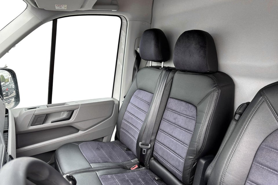 VW Crafter 35 2,0 TDi 140 Kassevogn L3H2