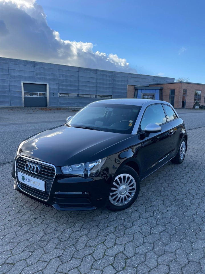 Audi A1 1,6 TDi 90 Ambition 3d