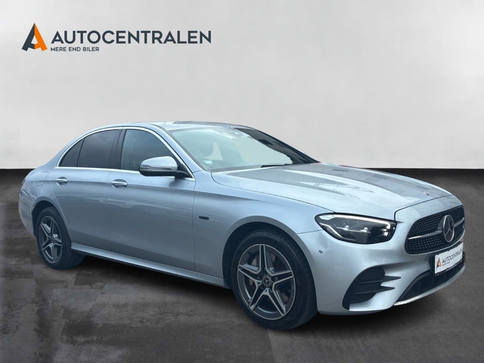 Mercedes E300 de 2,0 AMG Line aut. 4Matic 4d