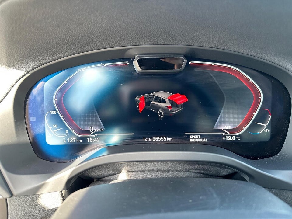 BMW iX3 Charged 5d