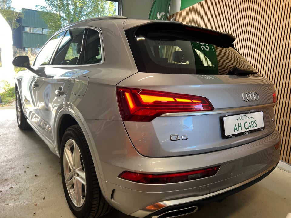 Audi Q5 50 TFSi e S-line quattro S-tr. 5d