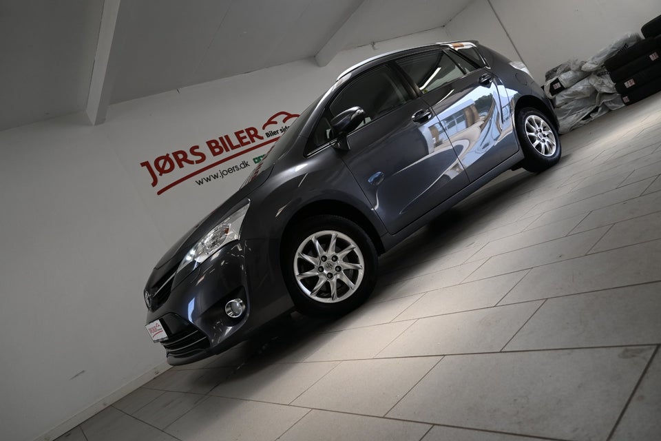Toyota Verso 1,8 VVT-i T2 Vision 7prs 5d
