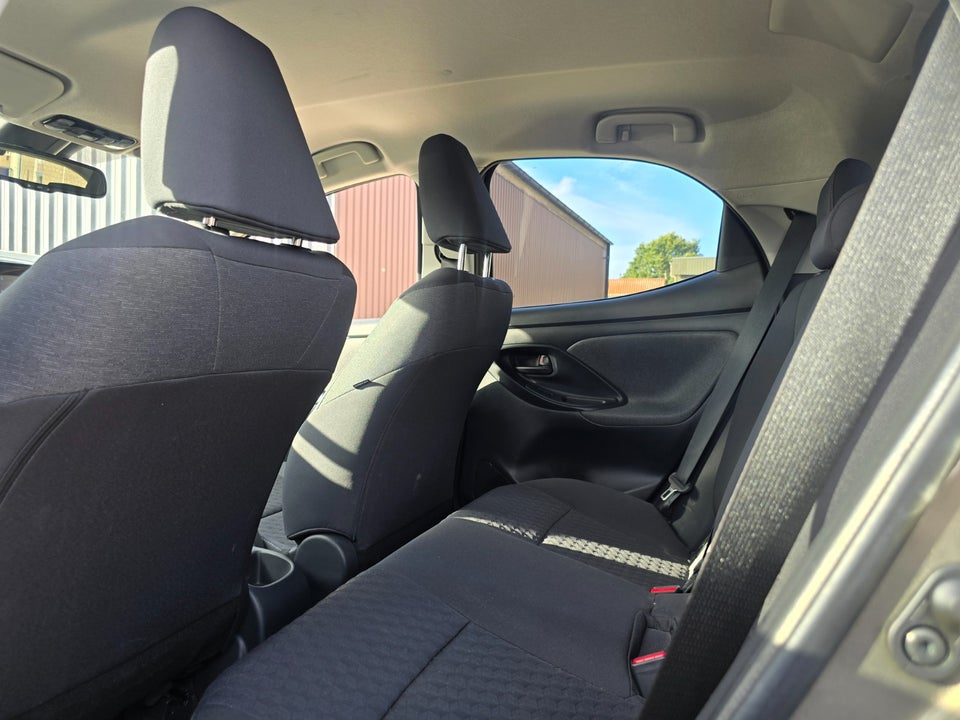 Toyota Yaris 1,5 Active 5d