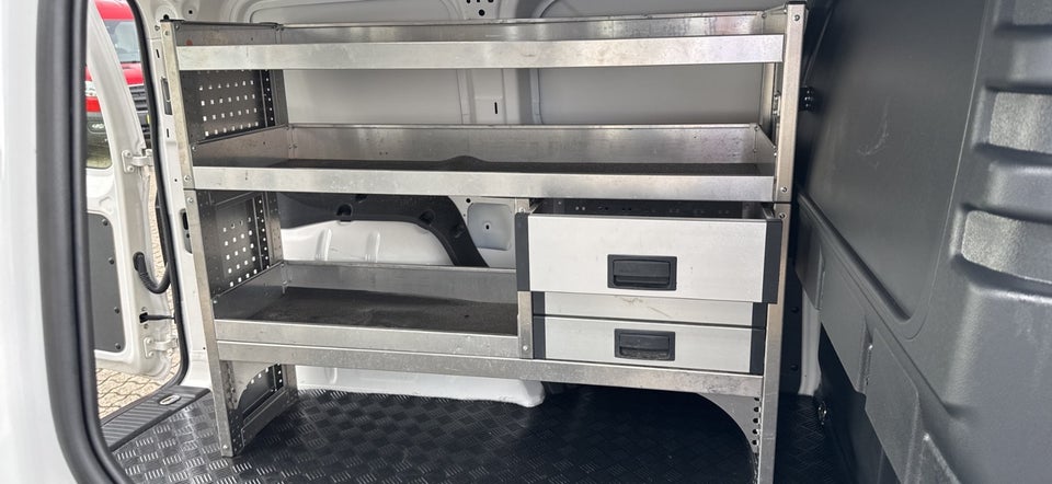 VW Transporter 2,0 TDi 114 Kassevogn kort BMT