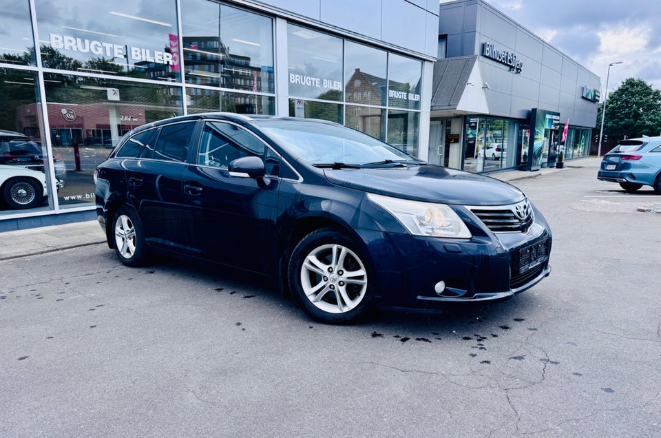 Toyota Avensis 2,0 D-4D T1 stc. 5d