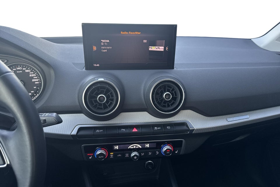 Audi Q2 35 TFSi Prestige S-tr. 5d