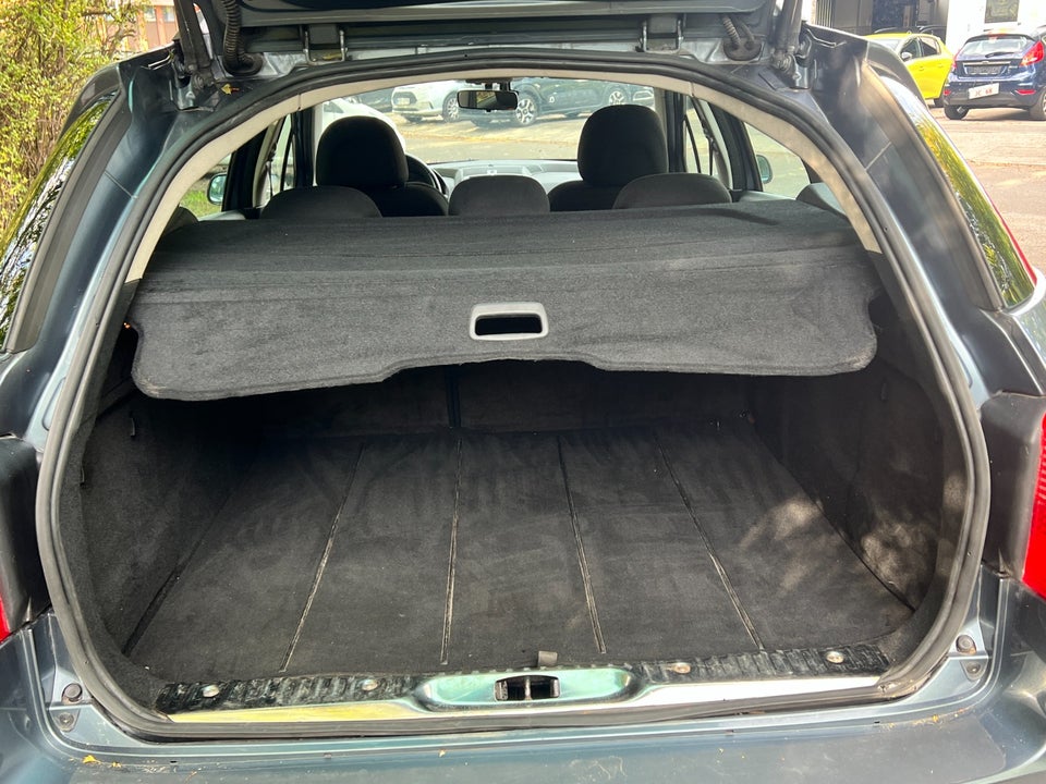 Peugeot 407 2,0 XR stc. 5d