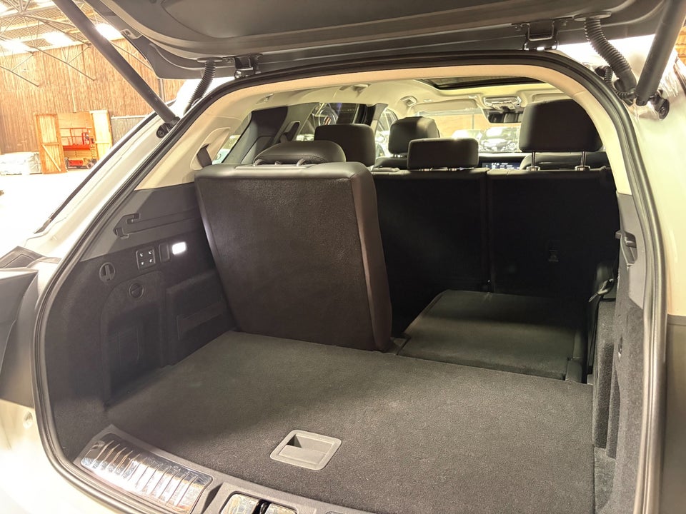 Hongqi E-HS9 84 Comfort 5d