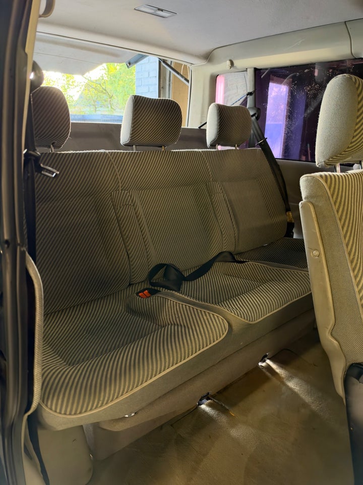 VW Caravelle 2,8 VR6 4d