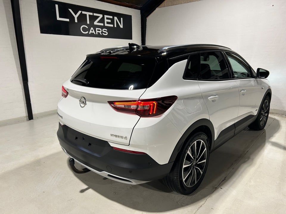 Opel Grandland X 1,6 Hybrid Ultimate aut. 5d