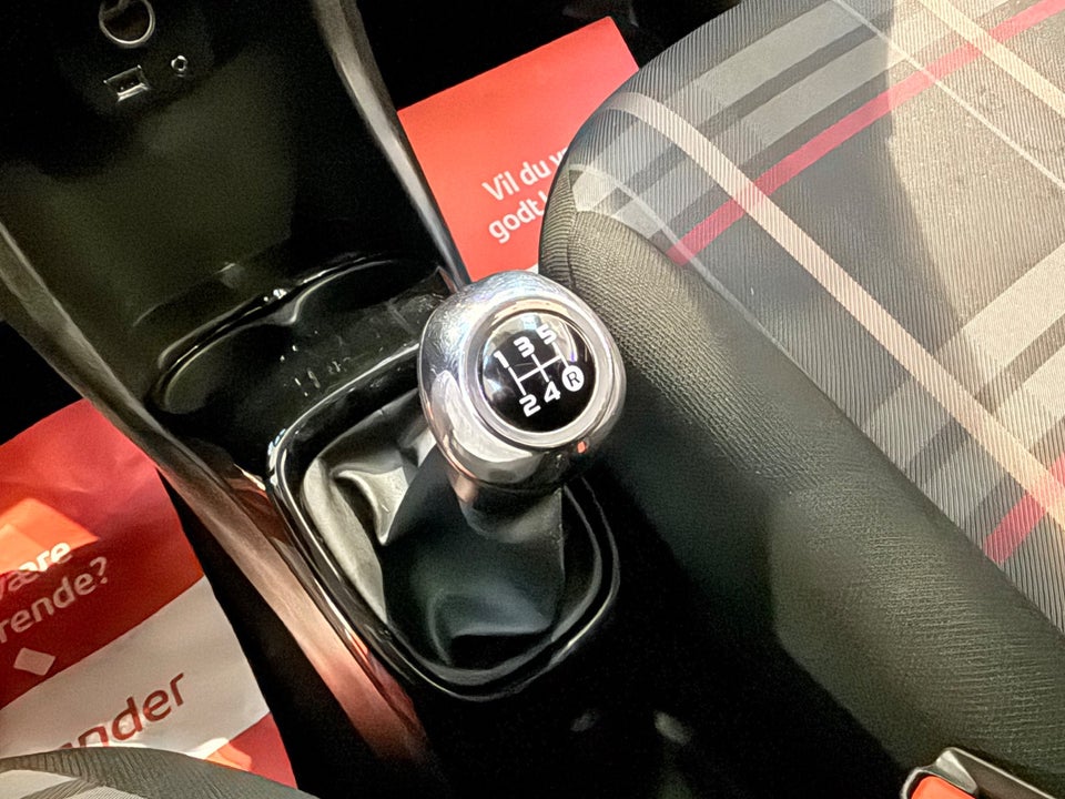 Peugeot 108 1,0 e-VTi 69 More 5d